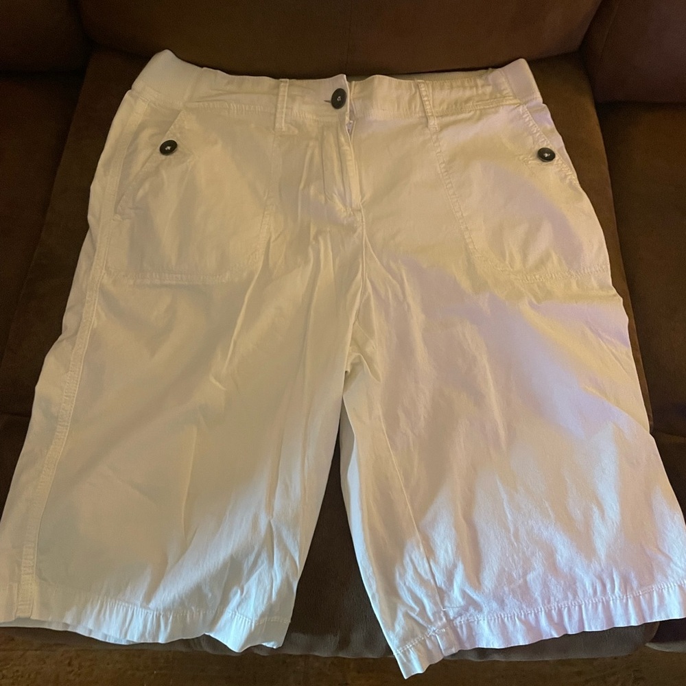 Kim Rogers Cream Women's Bermudas